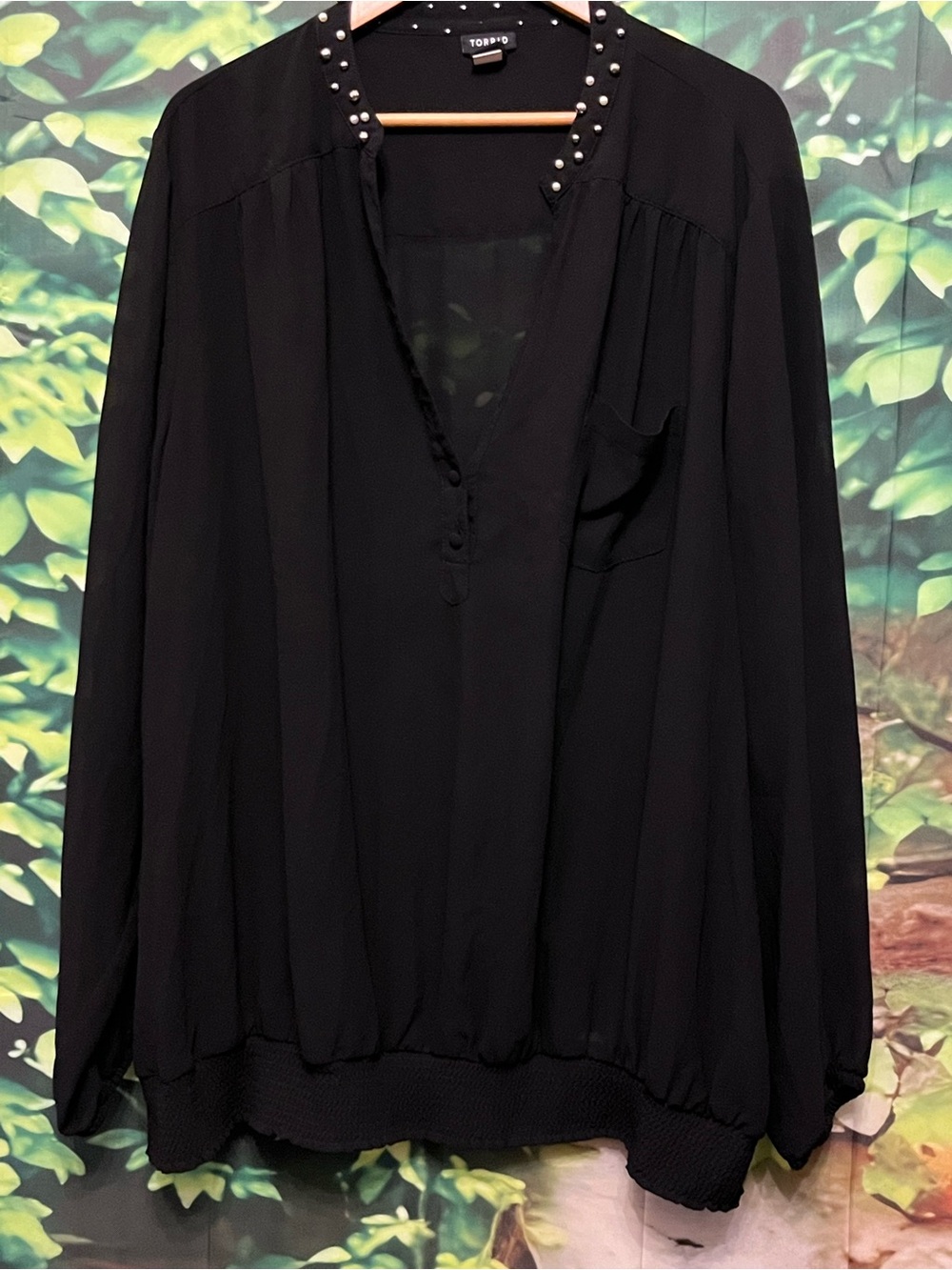 Torrid Black Stud-Trim Long Sleeve Blouse. Torrid Size 4